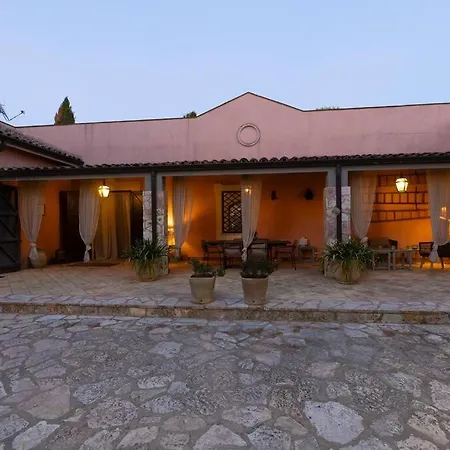 A Lume Di Candele Paceco