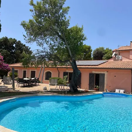 A Lume Di Candele Villa Paceco